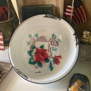 Vintage Bumper Harvest Enamel Basin/Bowl